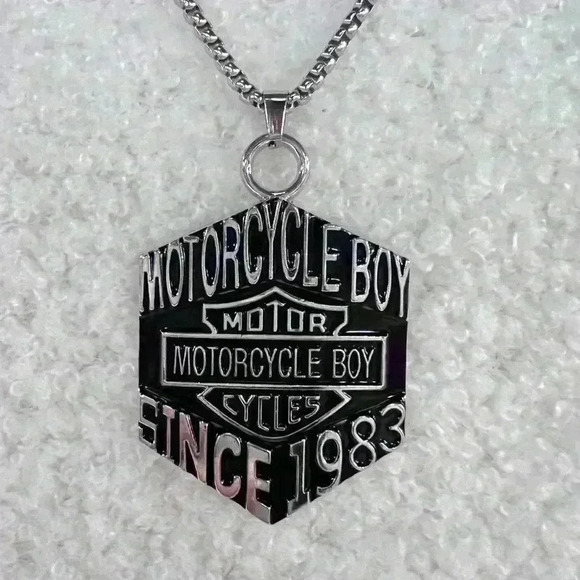 Trendy Pendant Necklace  Collection - Picture 1 of 5
